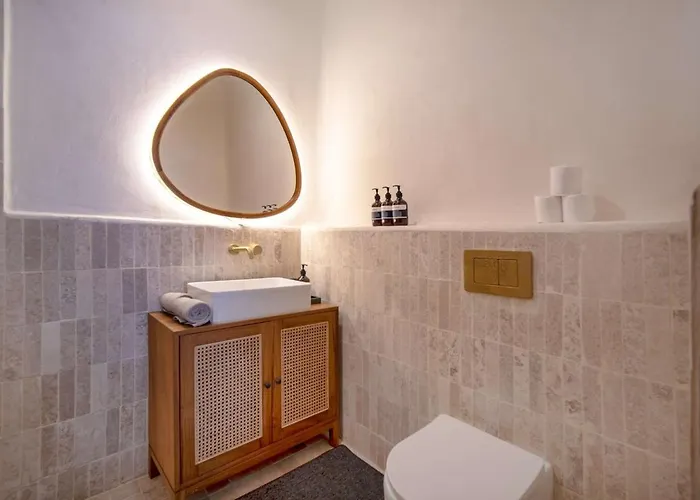 Villa Nusa Loft V1 -2br With Rooftop Space In